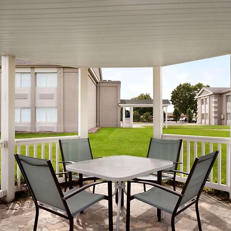 Hotel Super 8 By Wyndham Des Moines Esterno foto