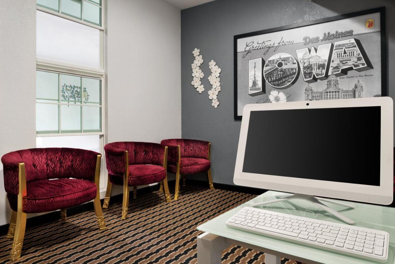Hotel Super 8 By Wyndham Des Moines Esterno foto